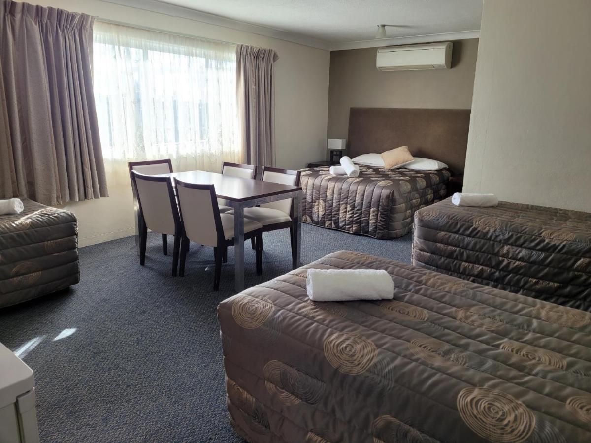 Titania Motel Oberon Bagian luar foto
