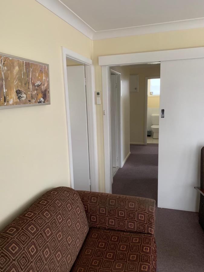 Titania Motel Oberon Bagian luar foto