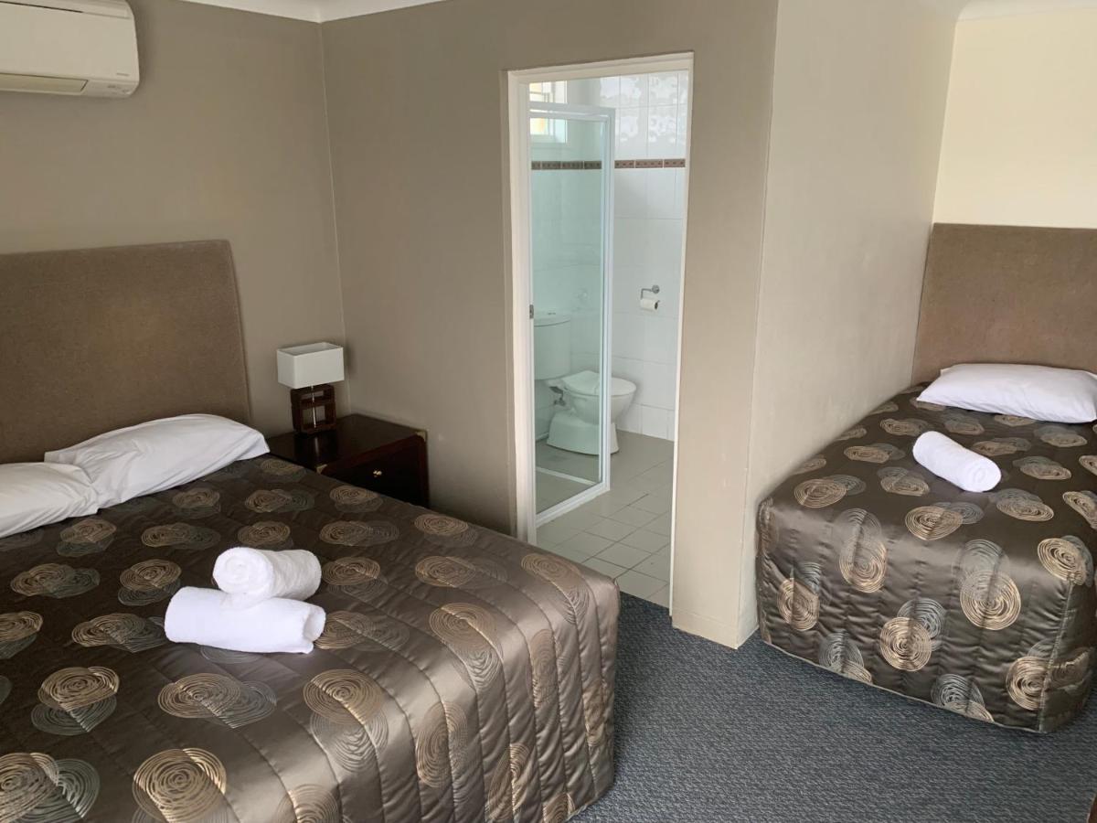 Titania Motel Oberon Bagian luar foto